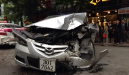 'Xe điên' gây tai nạn liên hoàn nghiêm trọng ở trung tâm Hà Nội